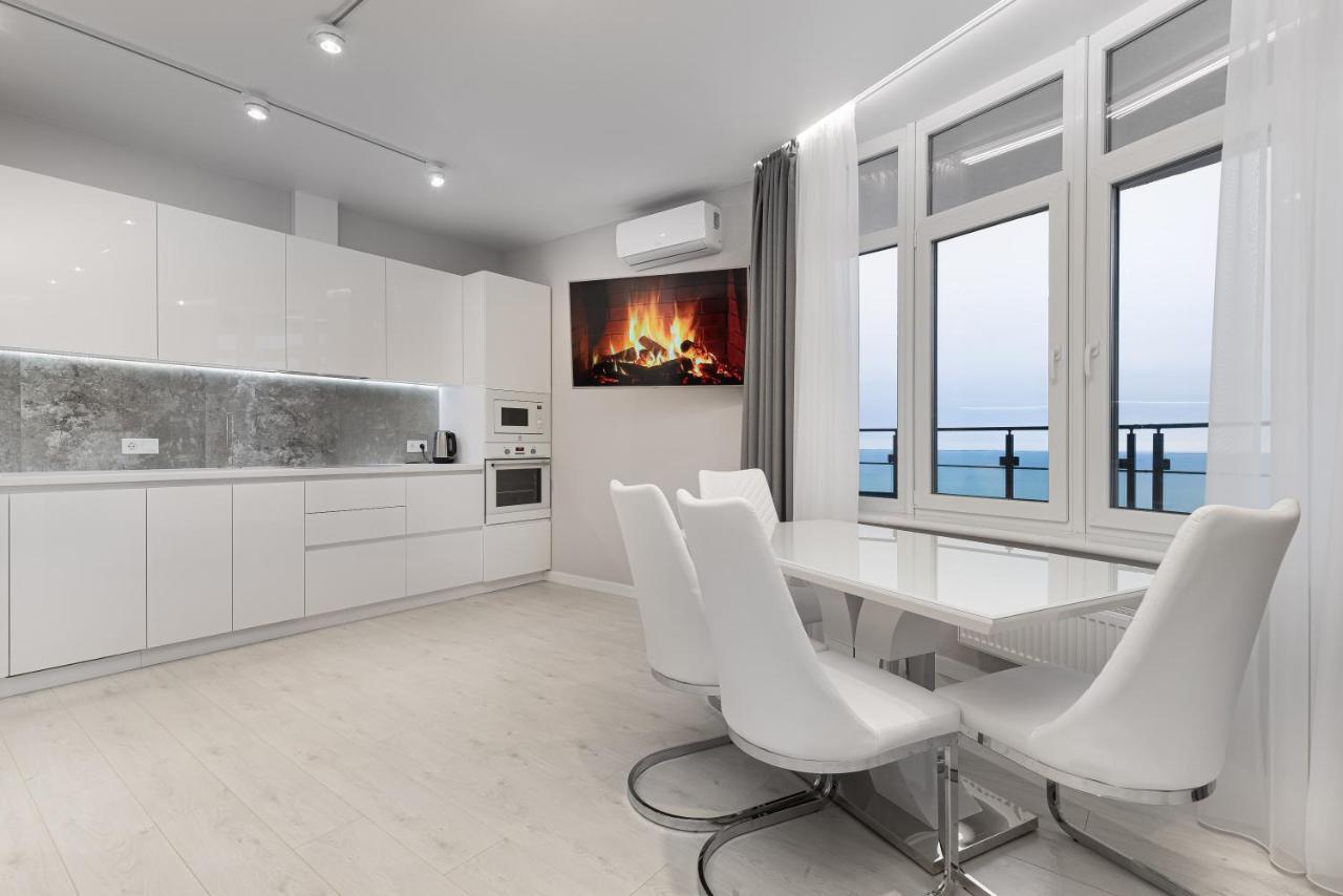 44 Pearl 1-Bedroom Panoramic Sea View Apartment Odesa Exterior photo