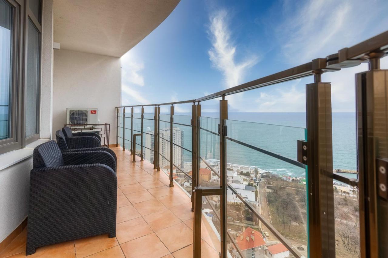 44 Pearl 1-Bedroom Panoramic Sea View Apartment Odesa Exterior photo